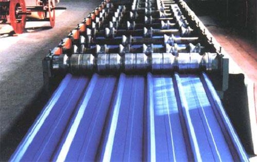 誰(shuí)發(fā)明了彩鋼板，較早的太原彩鋼板在哪里？