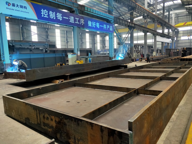 山西鋼結(jié)構(gòu)公司盛大鋼構(gòu)，27年老廠，山西知名鋼構(gòu)企業(yè)